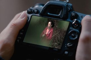 M jak miłość odc. 1882. Zdjęcie Kingi w aparacie Hoffmana