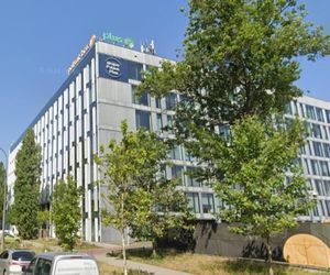 Jest nowy rekord w Warszawie. Biurowiec ma 10 lat i już idzie do rozbiórki 