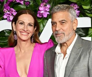 Julia Roberts w sukni z twarzami Goerge'a Clooneya. Szaloną kreacją skradła całe show