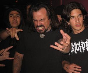 Wokalista Deicide ostro o scenie metalowej: Banda kolesi, wyglądająca jak Weezer, próbuje grać metal