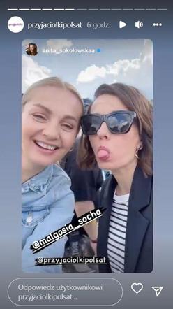 Przyjaciółki na planie. Inga (Małgorzata Socha), Zuza (Anita Sokołowska)