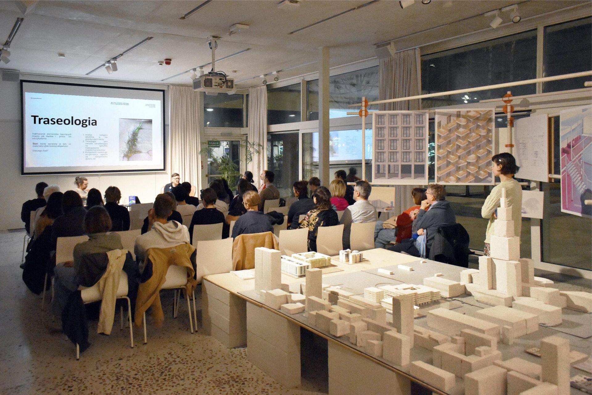 Spotkanie z Markiem Krajewskim