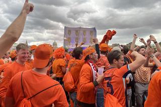 Strefa kibica w Hamburgu podczas meczu Polska - Holandia