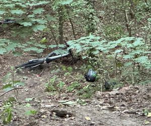 Dramat na Bielanach. Nastolatek wywrócił się na rowerze. W akcji śmigłowiec LPR