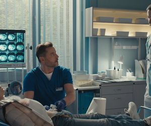 Na dobre i na złe odc. 954. Dominika (Paulina Gałązka), Marcin Molenda (Filip Bobek), Borys Jakubek (Marcin Zacharzewski)