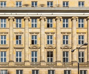 Kamienica na ul. Moniuszki 8 w Warszawie