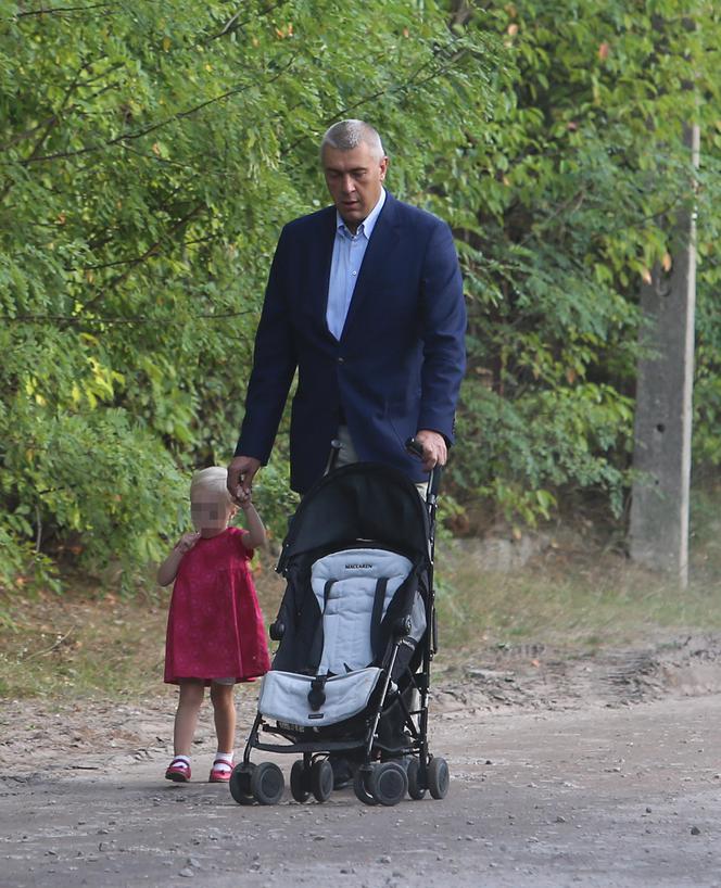 Giertych bierze 1500 zł od rządu i wydaje na walkę z PiS