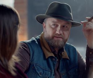 Przyjaciółki, 25 sezon, odcinek 291: Anka (Magdalena Stużyńska), Paweł (Bartłomiej Kasprzykowski)