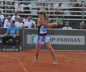 O której gra Fręch mecz dzisiaj Roland Garros Magda gra dziś kolejny mecz w 2. rundzie! KIEDY gra Fręch - Rachimowa O której godzinie mecz Fręch dzisiaj w Paryżu 31.05