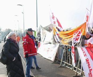 Konwencja PO w Gliwicach 7.12.2024. Wszyscy czekają na Rafała Trzaskowskiego