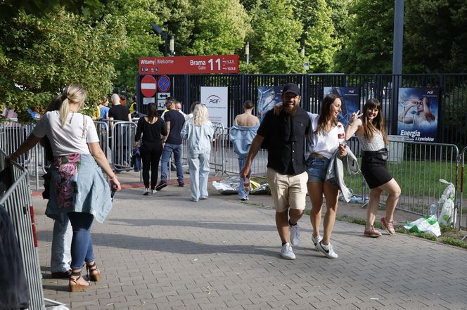 Koncert Justina Timberlake'a w Warszawie - fani pod PGE Narodowym