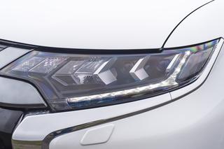 Mitsubishi Outlander PHEV 224 KM Instyle Plus 4WD S-AWC