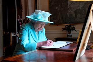 Królowa 79 l. pisze pamietniki