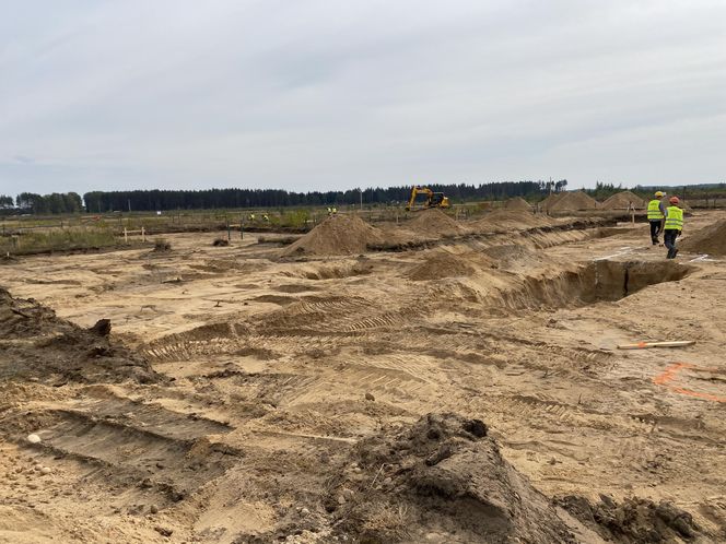 Nowa inwestycja na lotnisku w Szymanach. Ruszyła budowa nowoczesnego centrum medycznego [ZDJĘCIA]