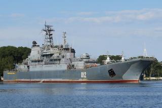 Rosyjski okręt uszkodzony przez ukraińskie motorówki kamikaze. To desantowiec zbudowany w Gdańsku