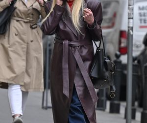 Monika Olejnik jedzie na czerwonym świetle, bo spieszy się do pracy