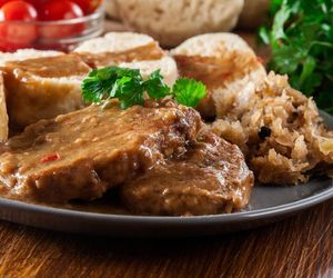 Pieczony schab robię w tym aromatycznym sosie. Jest tak pyszny, że rozpływa się w ustach 