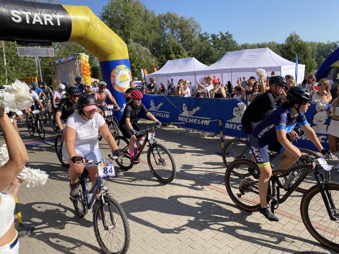 Kilometry Pomocy Michelin 2024. Sportowe emocje na plaży miejskiej w Olsztynie. Zobacz zdjęcia!