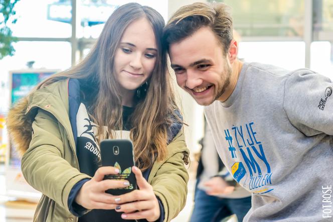 Żużlowcy Get Well Toruń spotkali się z kibicami w toruńskiej galerii handlowej