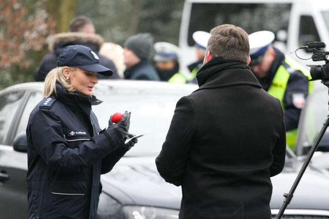 Nietypowe, walentynkowe kontrole policji i... pozdrowienia na antenie Radia ESKA