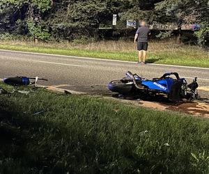 Tragedia w Wawrze. Motocyklista roztrzaskał się o dostawczaka