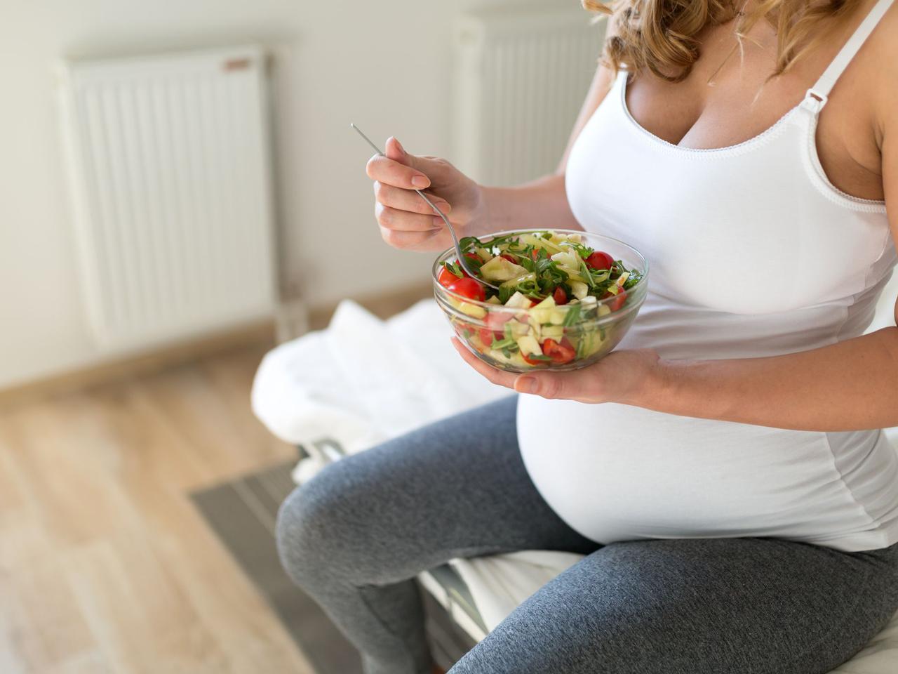 Dieta w ciąży gdy masz anemię, cukrzycę, nadwagę i niedowagę