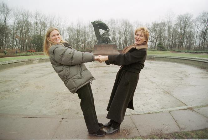 Barbara Nowacka. Kiedy bardzo tęsknię chcę zadzwonić do mamy.