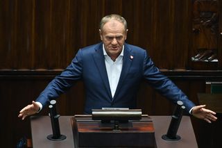 Tusk po decyzji NATO: Musimy być jak jedna pięść