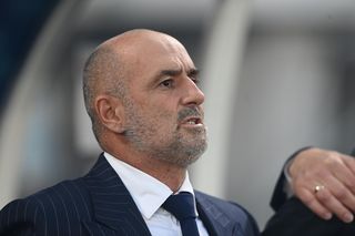 Michał Probierz wystrojony na Finlandia - Polska