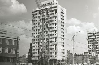 Budowa zespołu mieszkalno-usługowego na pl. Grunwaldzkim (wg projektu Jadwigi Grabowskiej-Hawrylak), 1972 r.