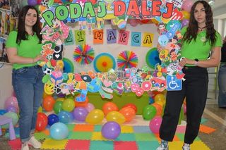 Akcja Podaj dalej w żywieckiej szkole, czyli edukacja o ekologii i dobroczynności