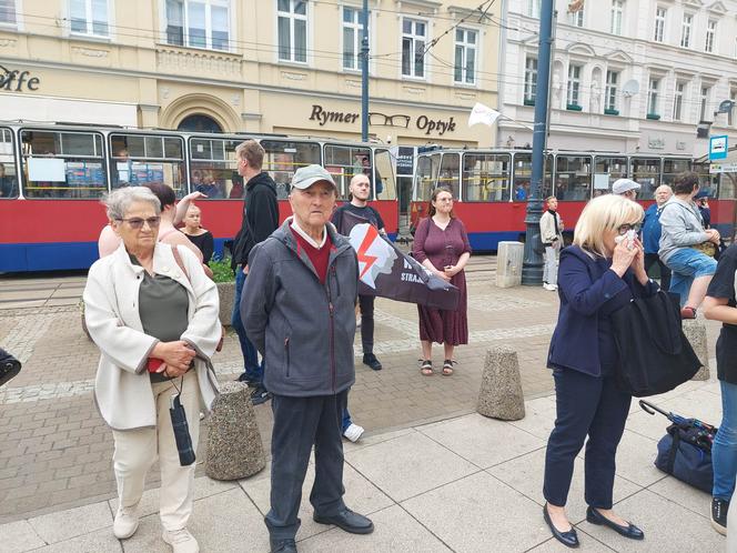 Protest kobiet w Bydgoszczy po śmierci ciężarnej pani Doroty. „Chcemy żyć w Europie XXI wieku”