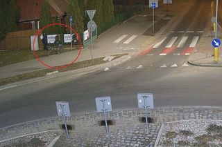 Biała Podlaska. Wandale niszczą banery wyborcze. Policja ma nagrania z monitoringu