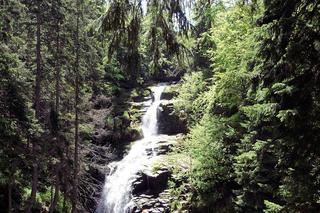 Wodospad Kamieńczyka w Szklarskiej Porębie na Dolnym Śląsku. Trasa, bilety, godziny otwarcia. Czy można z psem?