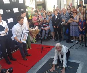 Łódź doceniła Bożenę Dykiel. Aktorka odsłoniła swoją gwiazdę na słynnej Alei Gwiazd [GALERIA] 