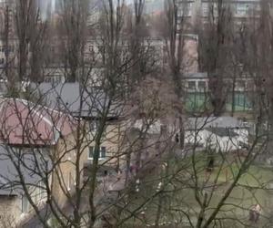 Absolutny horror! Zmasowany atak Rosjan na Kijów. Przedszkolaki biegną do schronu