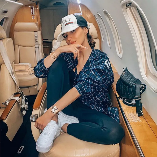 Marina Łuczenko w prywatnym samolocie