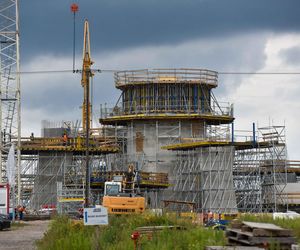 Postępy w budowie 60-metrowego pomnika Matki Boskiej w Konotopiu