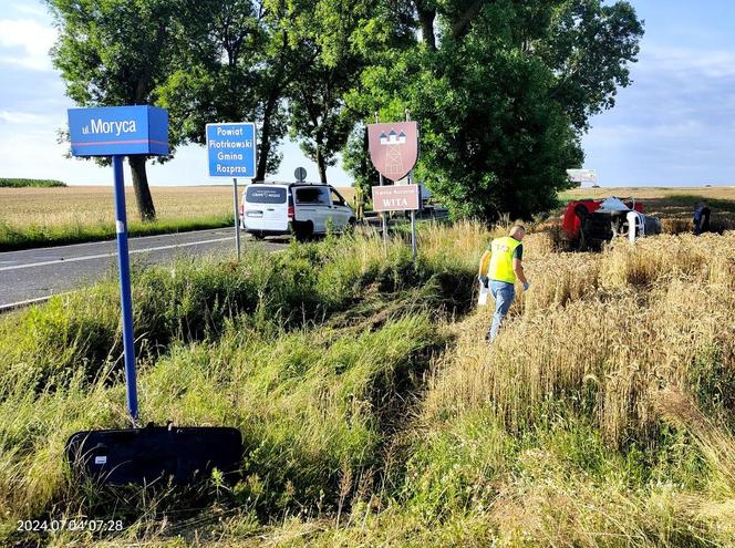 Wypadek na drodze krajowej nr 91. Śmiertelne zderzenie BMW i fiata. 50-latka nie żyje [ZDJĘCIA]