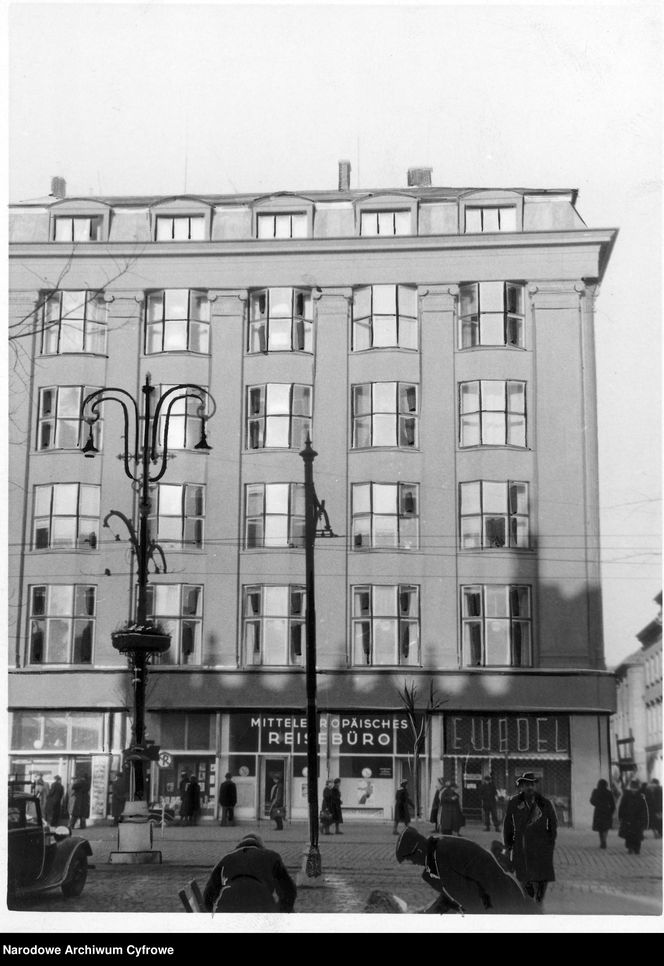 Kraków. Budynek Feniksa - widok zewnętrzny