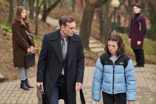 Na Wspólnej odc. 3848: Mariusz Czerski (Mariusz Zaniewski), Ola (Marta Wierzbicka), Amelia (Klementyna Karnkowska), Radek (Jakub Mielczarek)