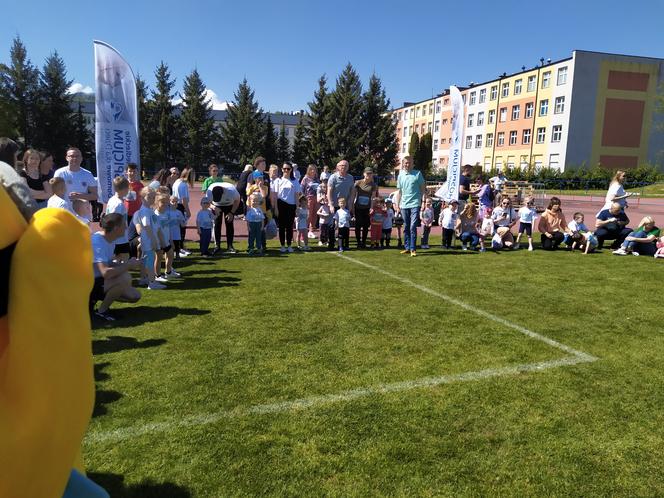 Zobacz uczestników maratonu charytatywnego zorganizowanego przez siedlecką Siedemnastkę