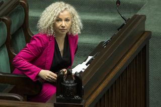 Letnie kreacje w Sejmie