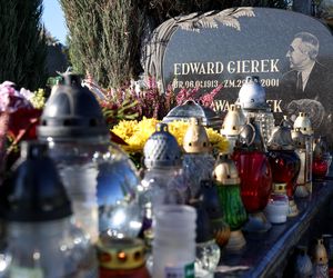 Grób Edwarda Gierka w Sosnowcu tonie w kwiatach na Wszystkich Świętych