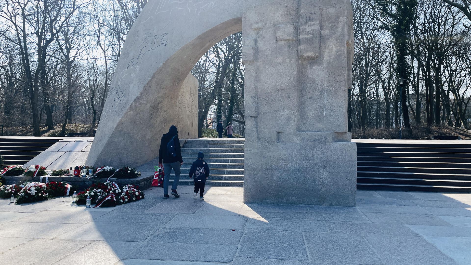 Kołobrzeg - Pomnik zaślubin z morzem