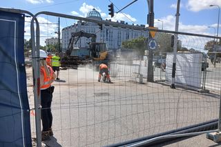 Tramwajowy remont pl. Zawiszy w Warszawie
