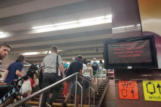 Tak wyglądała ewakuacja warszawskiego metra