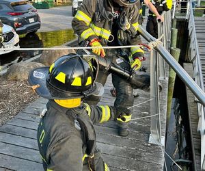 Pomylił gaz z hamulcem i zaparkował na molo
