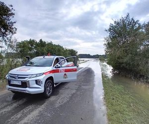 Strażacy z Braniewa pomagają powodzianom