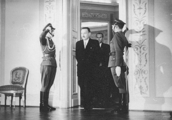 (właśc. Bolesław Biernacki; 1892–1956) – polski działacz komunistyczny, agent NKWD, przewodniczący KRN, prezydent RP i premier PRL
